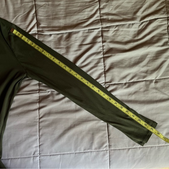 No Boundaries Green Ribbed Mock Neck Fitted Long Sleeve Top - Picture 10 of 11